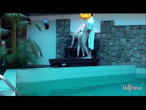 ❤️ A főnök meghívja a szobalányt a medencébe, de nem tud ellenállni egy forró ❤❌ Szex videó at hu.pornokey.ru ️❤
